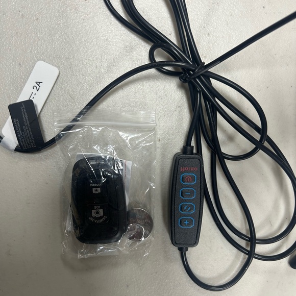 Victsing 10" LED Ring Light Tripod Adjustable Shades Phone Holder BH472A - Picture 4 of 7